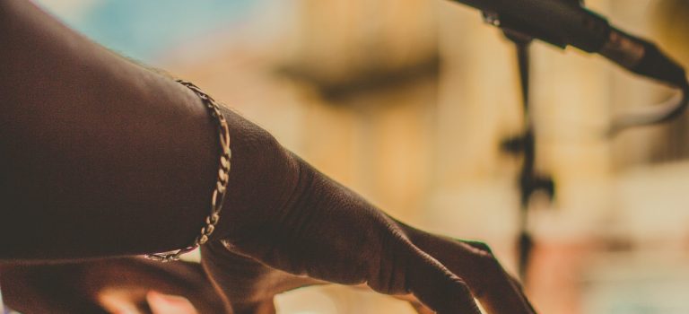 pexels-caleb-oquendo-2927080